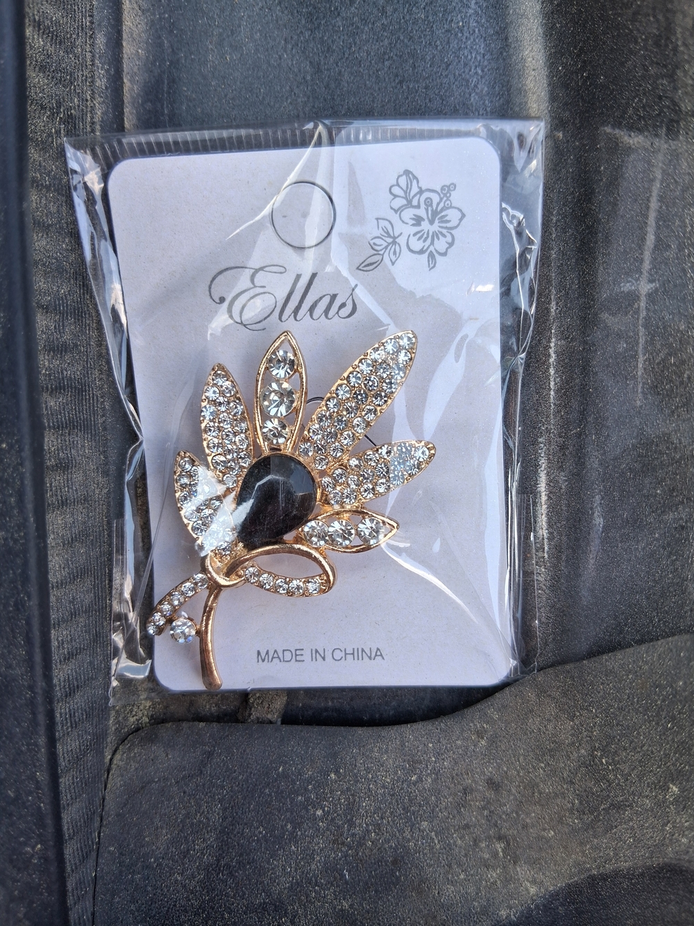 Ella Gold Leaf Brooch with Black Center and Clear Crystals